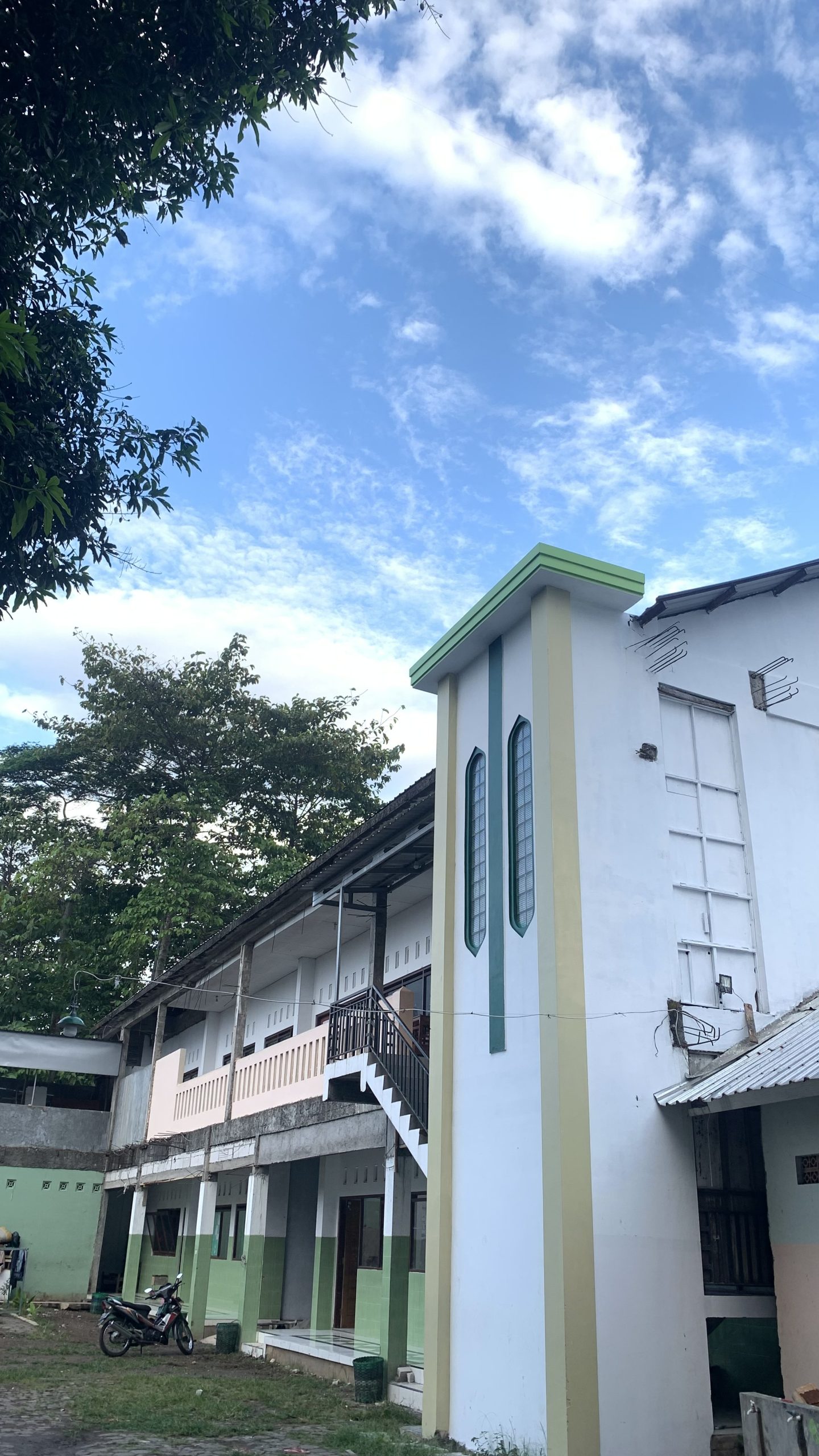 Pondok Pesantren di Kudus - Pendaftaran Santri Baru - PSB di Kudus - Pesantren Tahfidz di Kudus -Pendidikan Islami di Kudus - Islamic Boarding School di Kudus - Pesantren Al Furqon Tulis Kudus